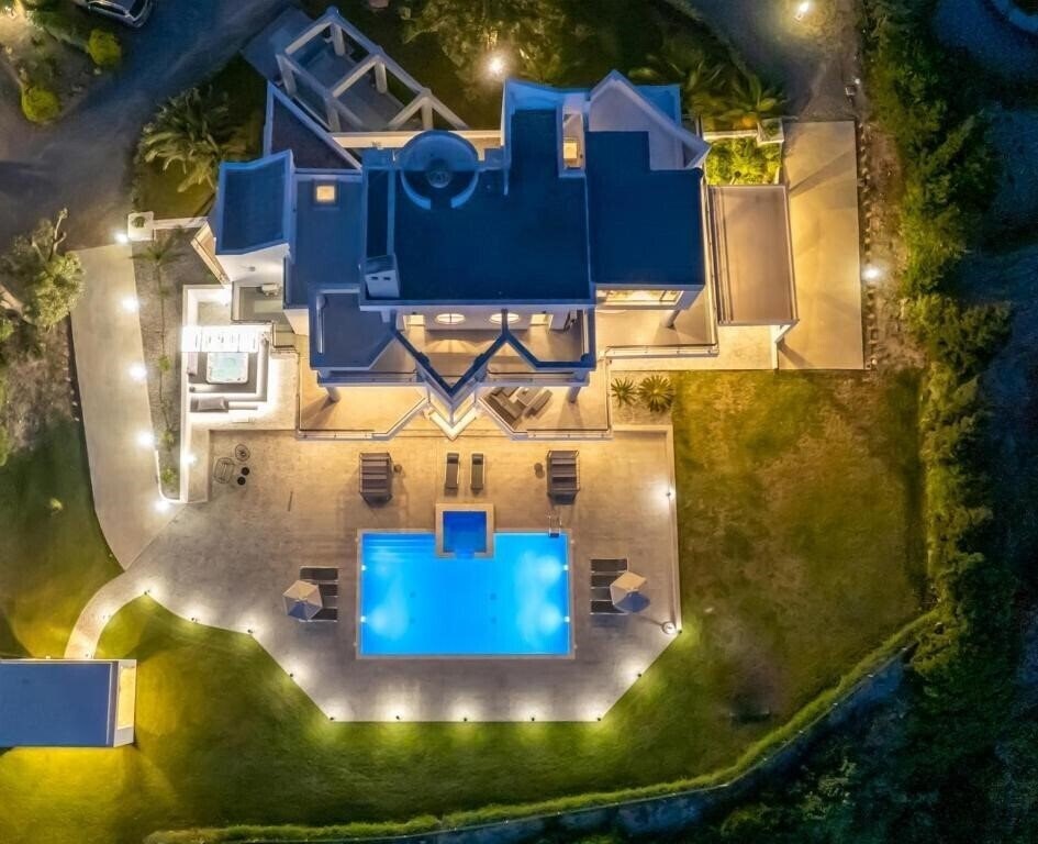 Готель Monte Smith Luxury Villa 3*