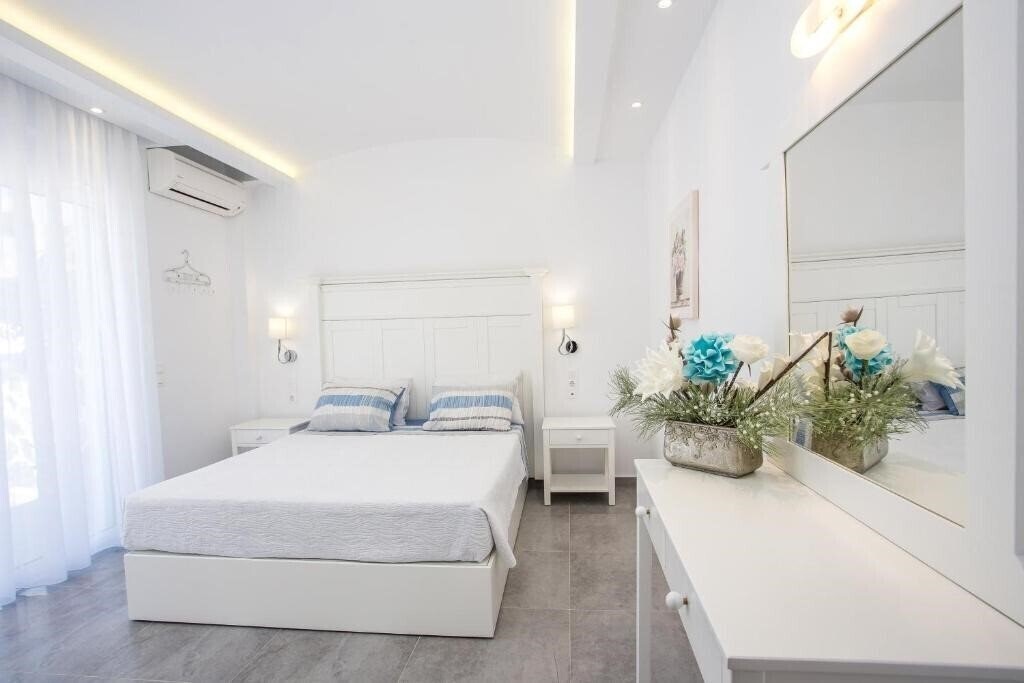 Фотографія White Passion Villa 3*