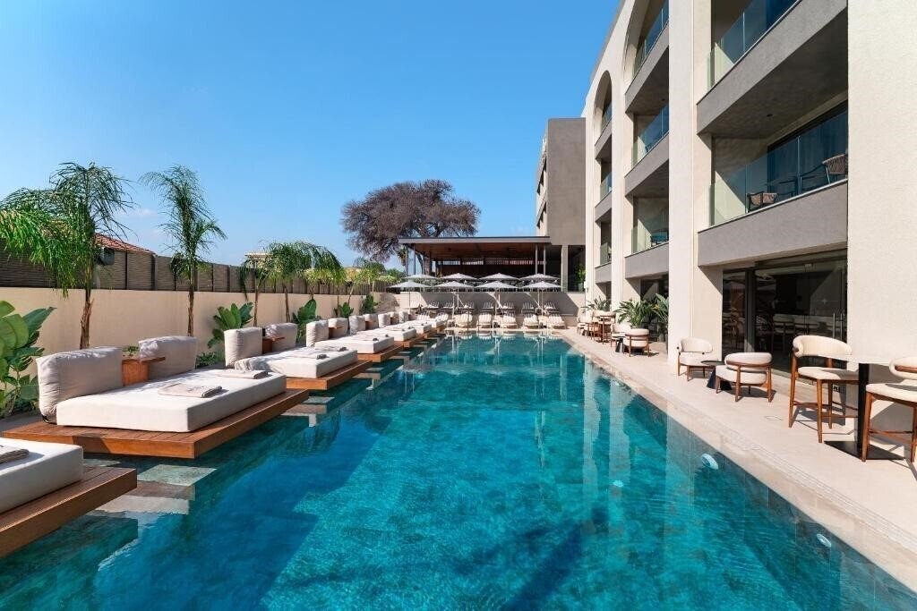 Отель Alizo Comfort Chic Stay 4*