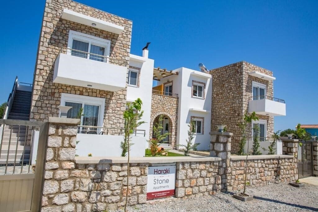 Картинка Haraki Stone Apartments 3*