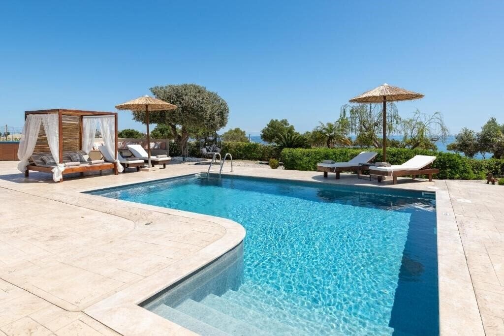 Отель Alia Villa 5*