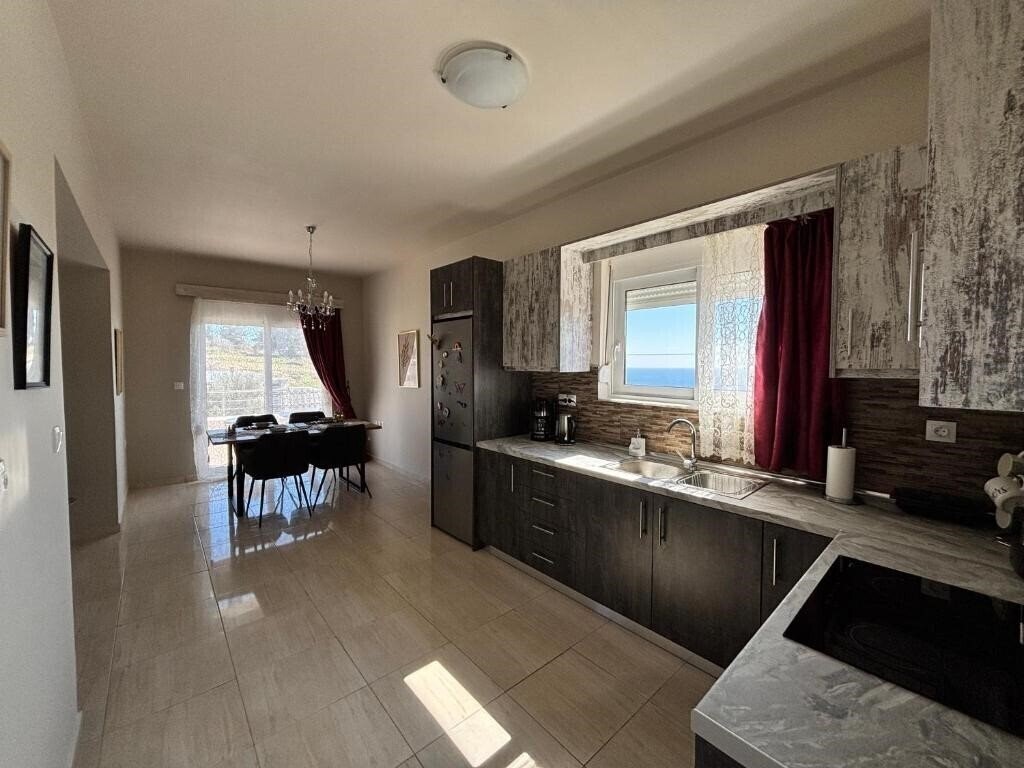 Отель Erato Villa 5*