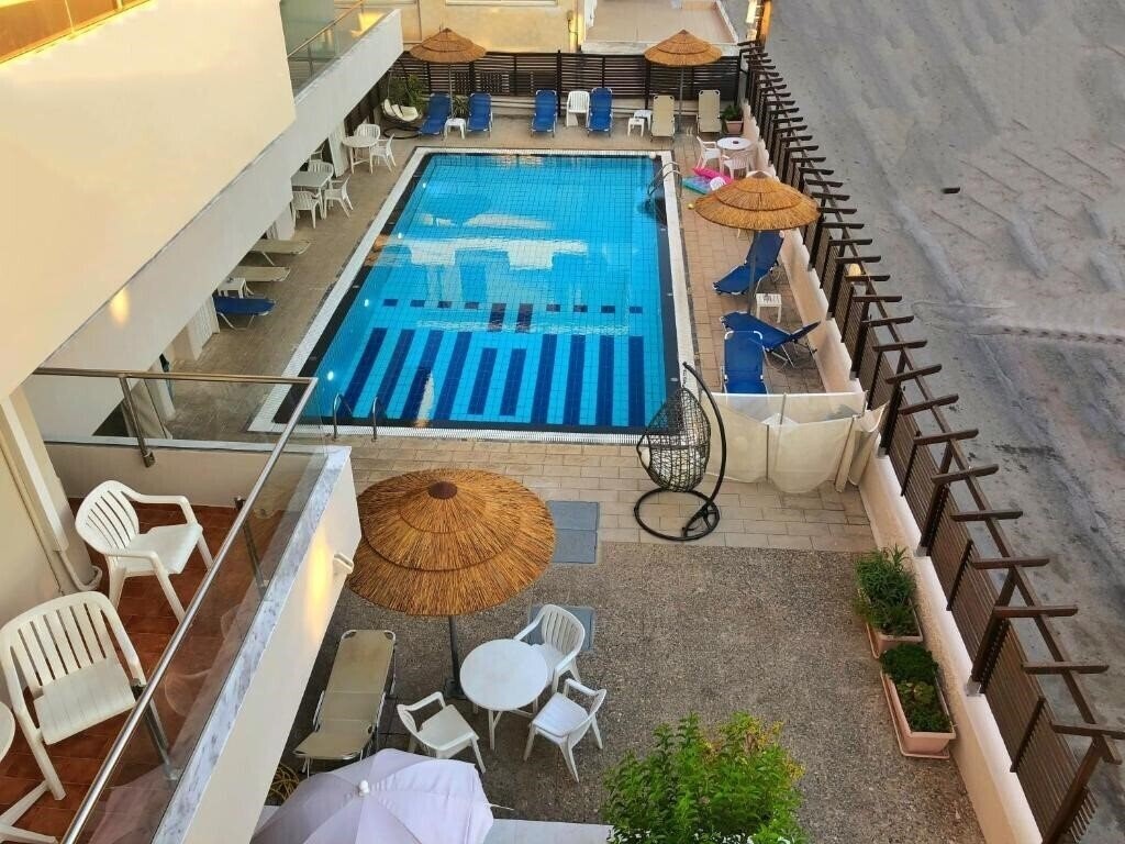 Изображение Caravel Apartment Hotel 3*
