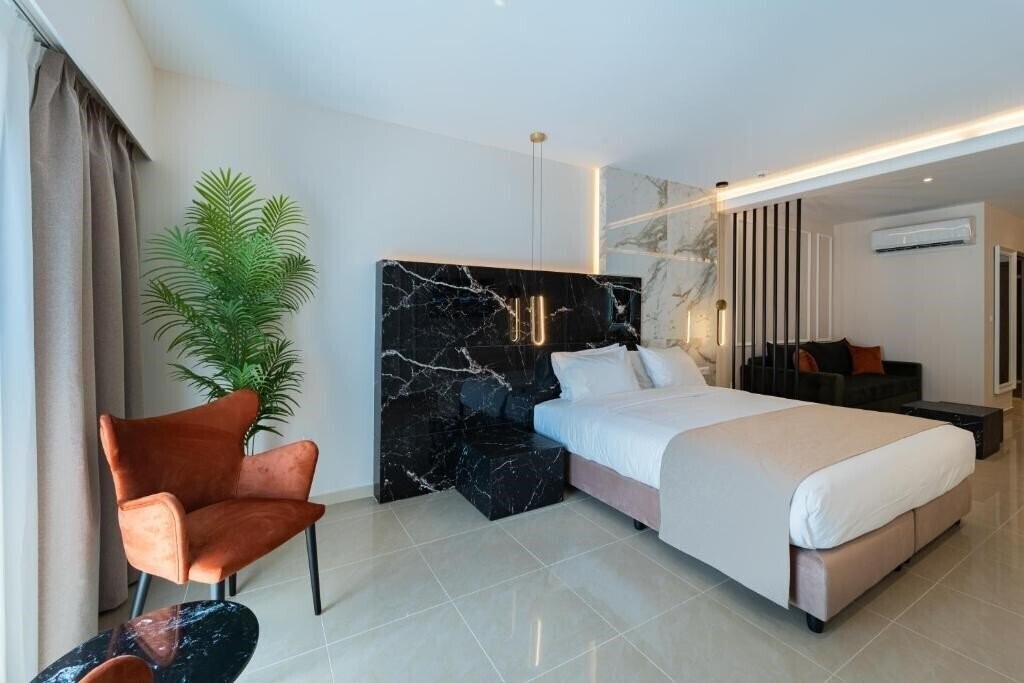 Фото Philia Center Suites 4*