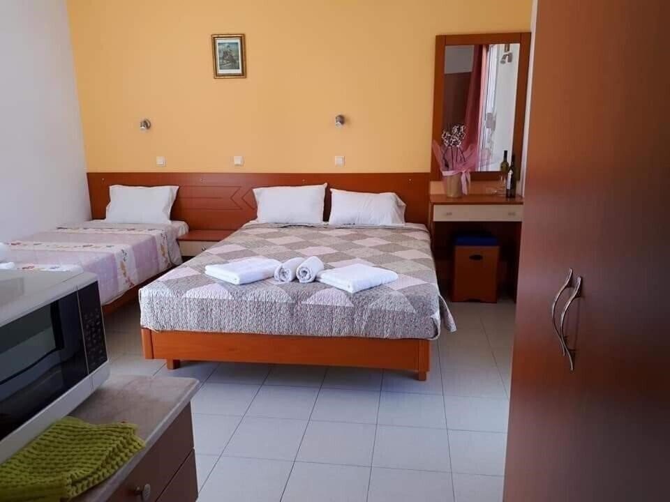 Фото Chrysanthi Hotel Studios & Apartments 3*