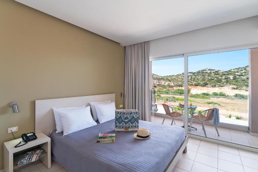 Фото Cathrin 4*