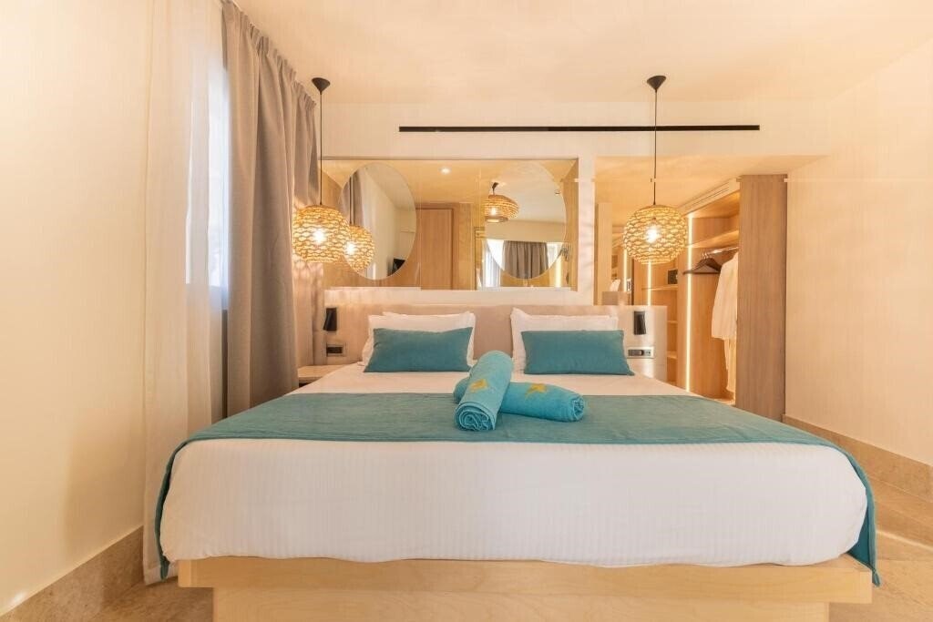 Фото Pegasos Deluxe Beach Hotel 5*