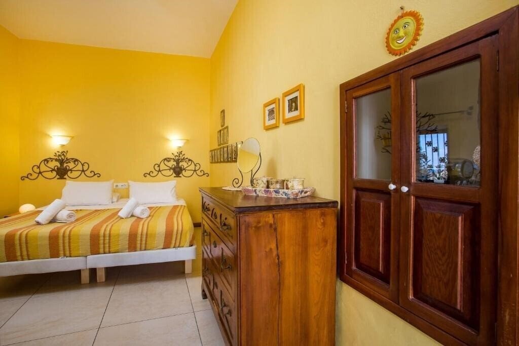 Отель 583 Di Lindis Residence 3*