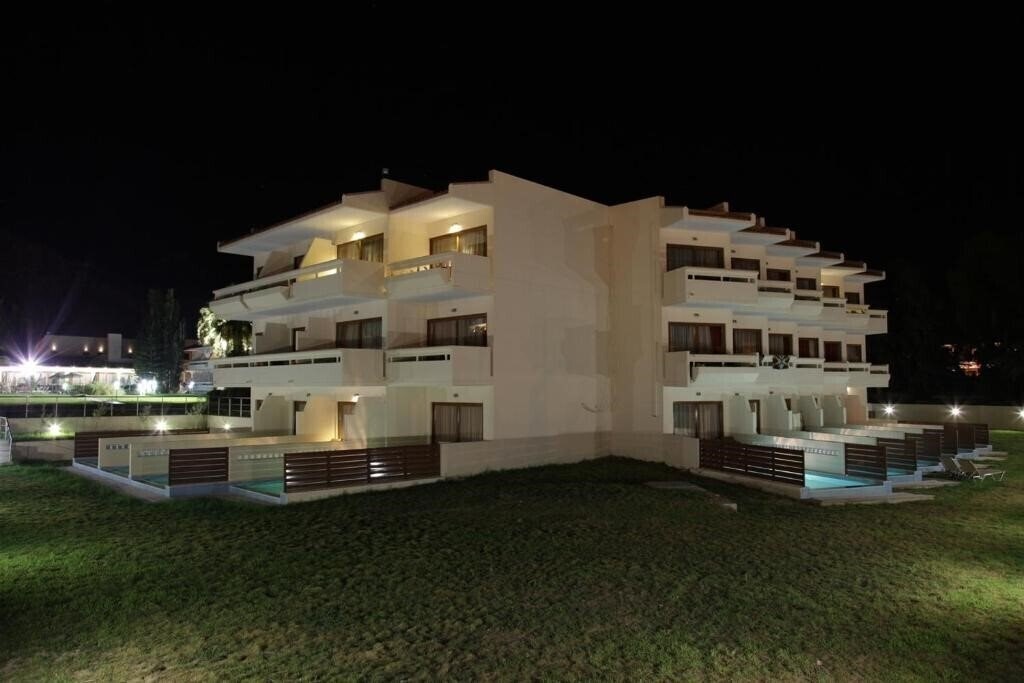 Фотографія Kolymbia Sky 4*