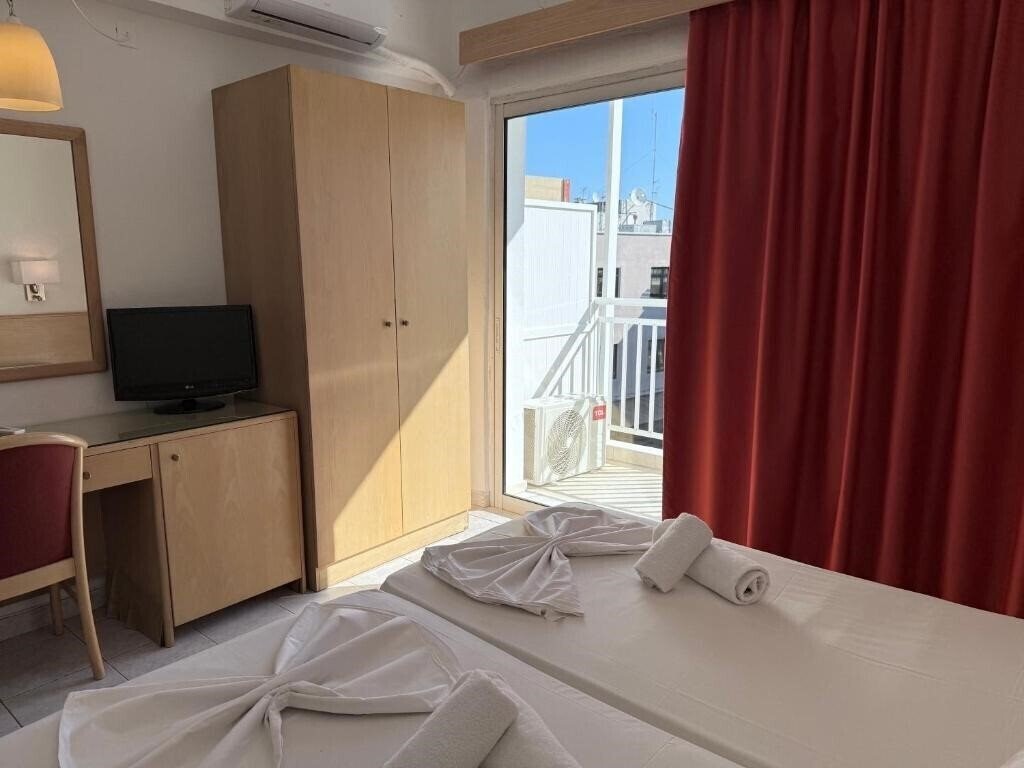 Готель Savoy Rodos Town 2*