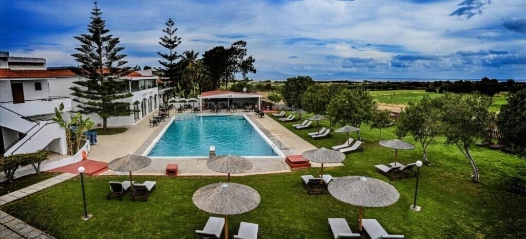 Готель Vallian Village 3*