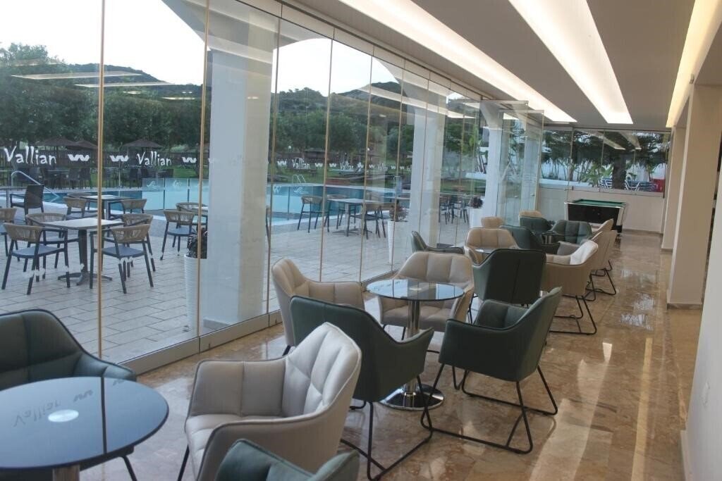 Фотографія Vallian Village 3*