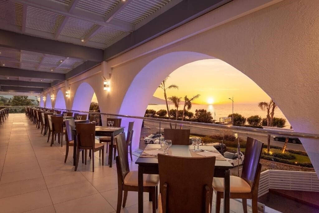 Зображення Oceanis Beach Hotel (Ixia) 4*