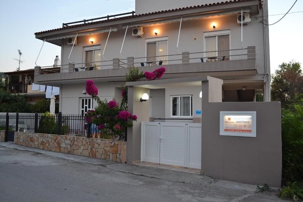 Готель Pefki Studios 2*