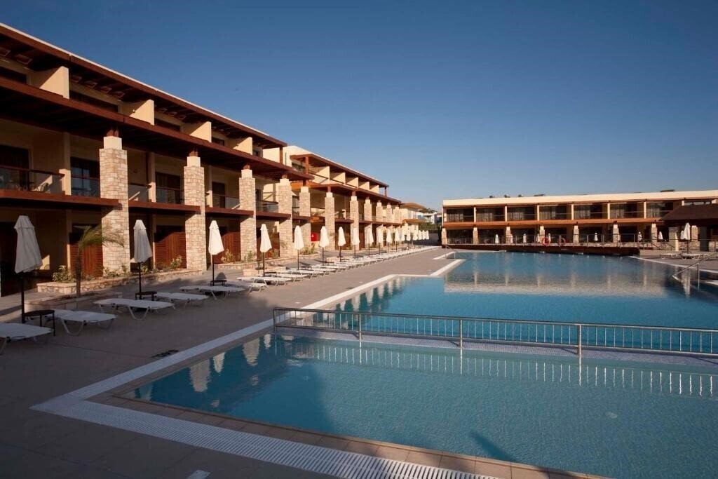 Готель Island Blue Hotel 3*
