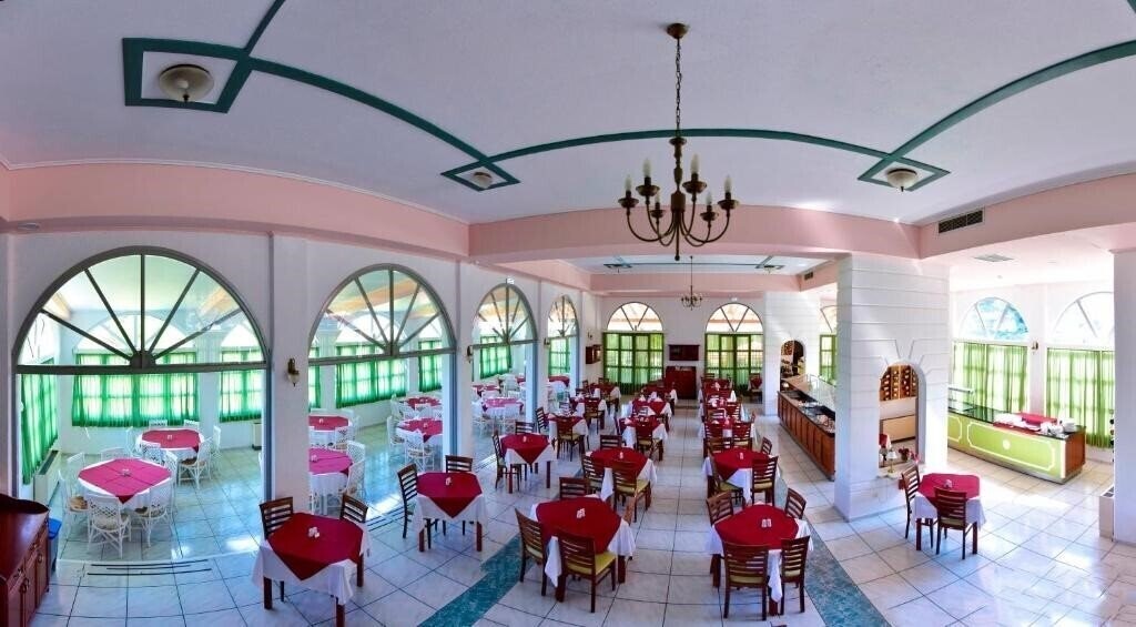 Зображення Arion Hotel Samos 4*
