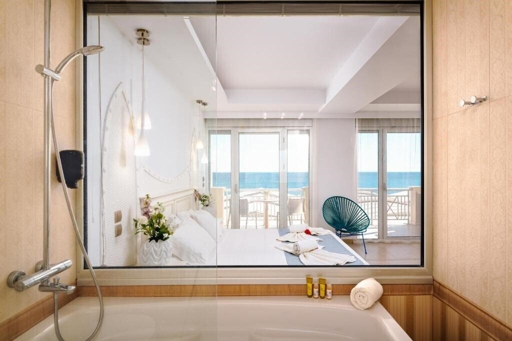 Фото Hydrele Beach Hotel & Village 4*