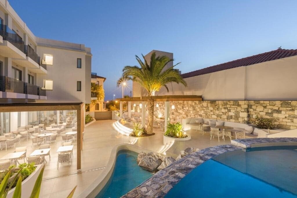 Фотографія Samian Mare Hotel Suites & SPA 4*