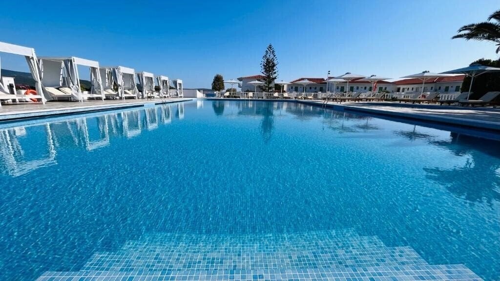 Отель Sirenes Beach отель без категории