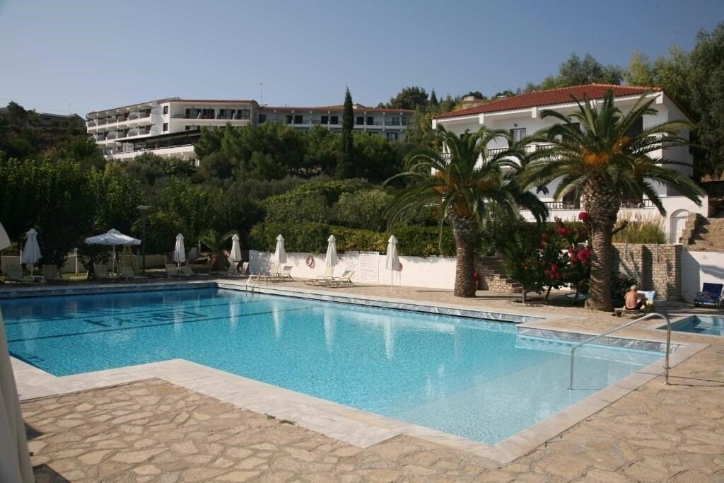 Отель Glicorisa Beach 3*