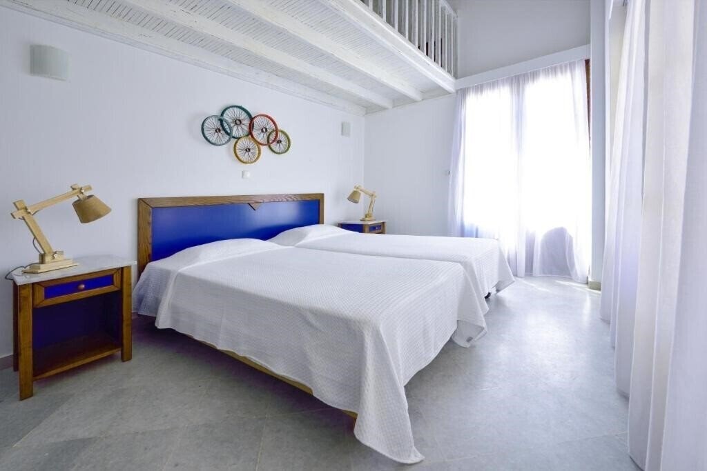 Готель Kalidon Beach 3*