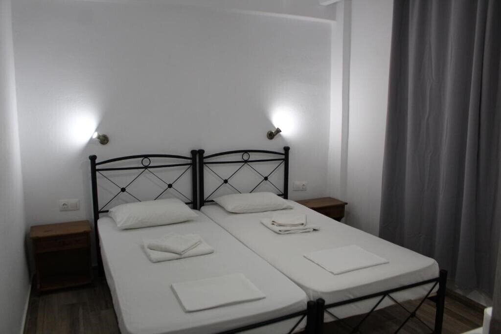 Картинка Zeus Studios & Apartments 3*