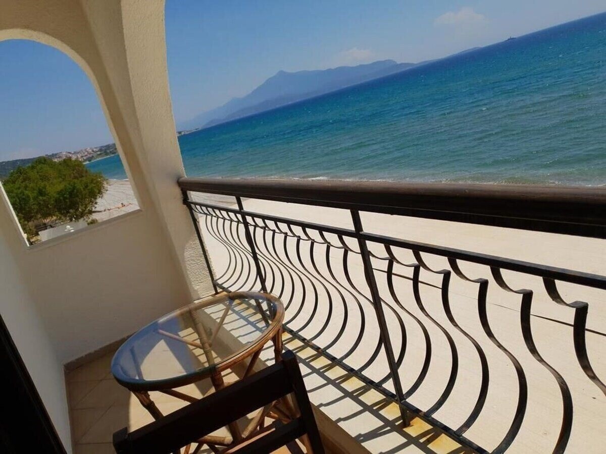 Фото Victoria Hotel 3*