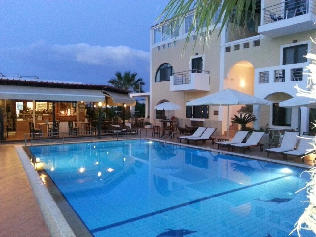 Готель Ela Mesa Luxury Apartments 4*