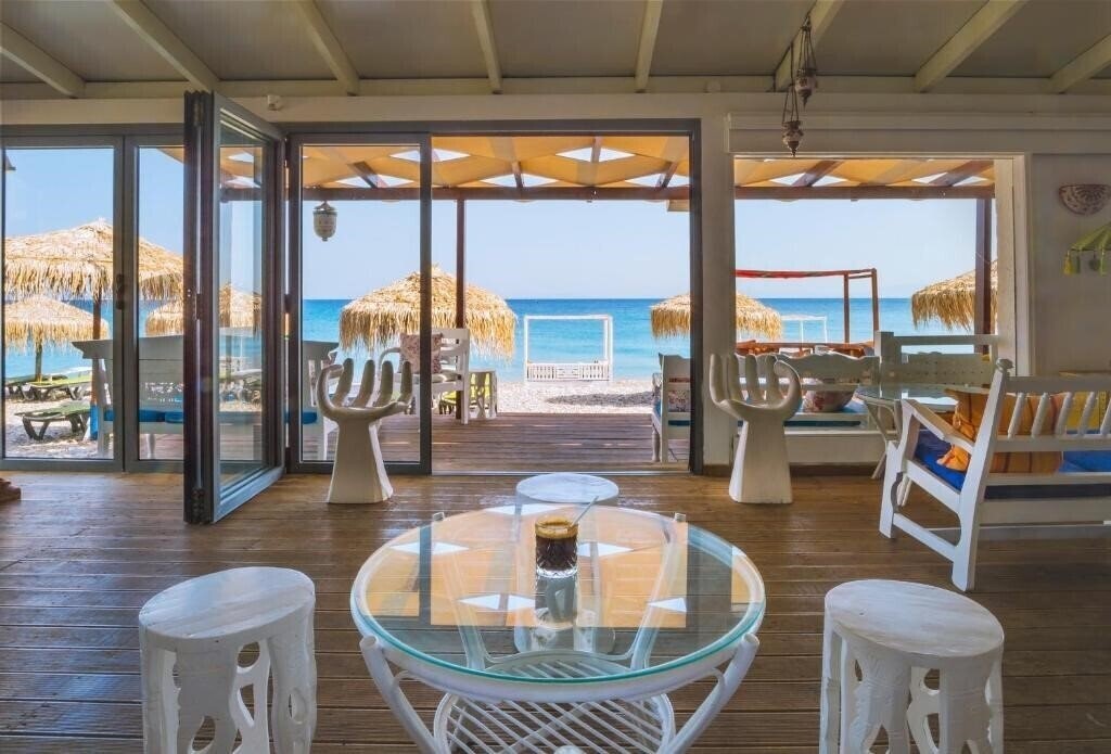 Фотография Kokkari Beach Hotel 3*
