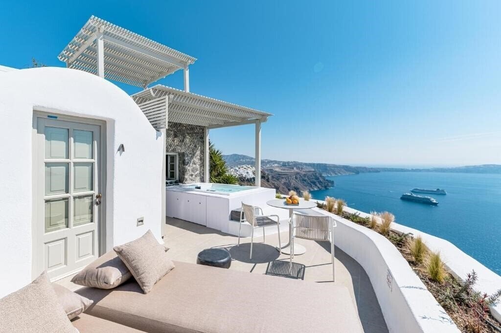 Фото Iconic Santorini Hotel 5*