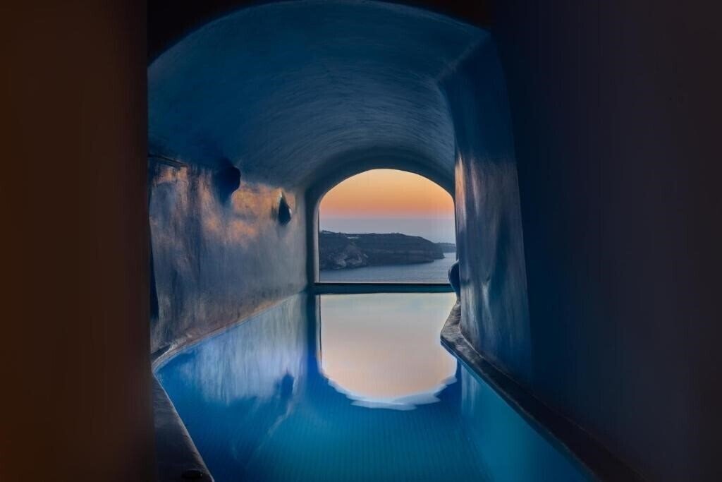 Фотография Athermi Suites 3*