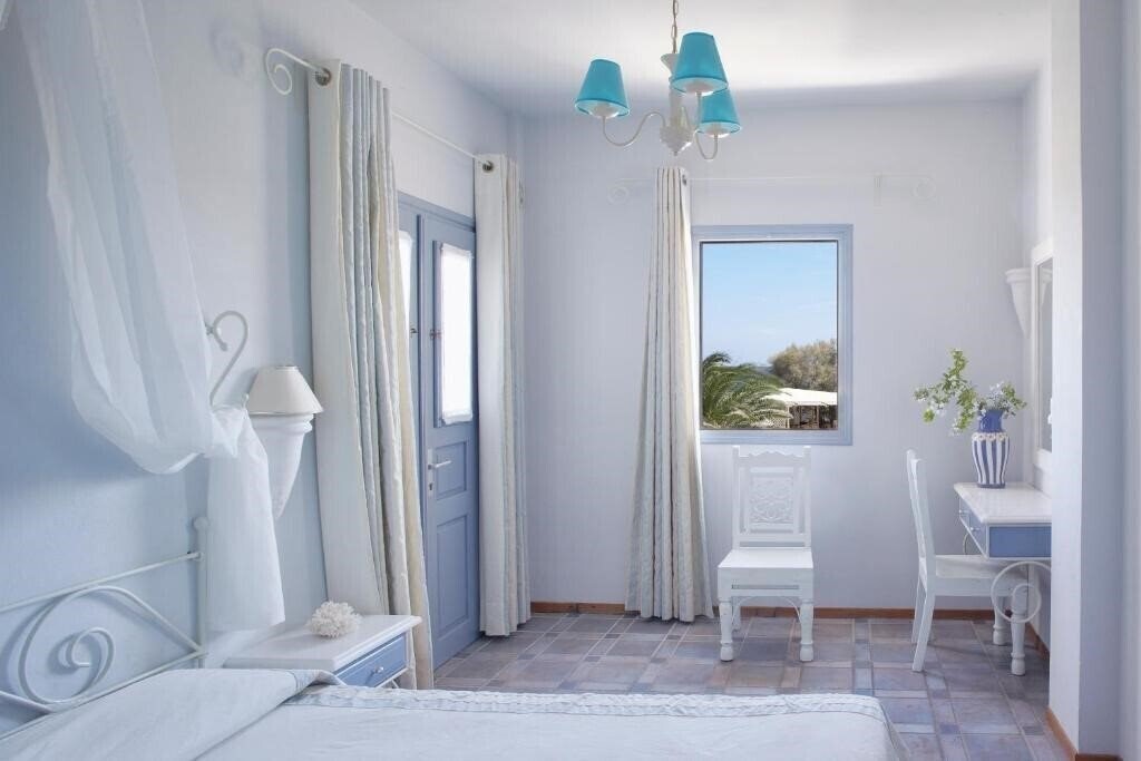 Фото Atlantis Beach Villa 3*