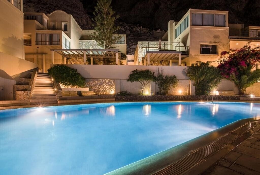 Отель Antinea Suites & SPA 4*