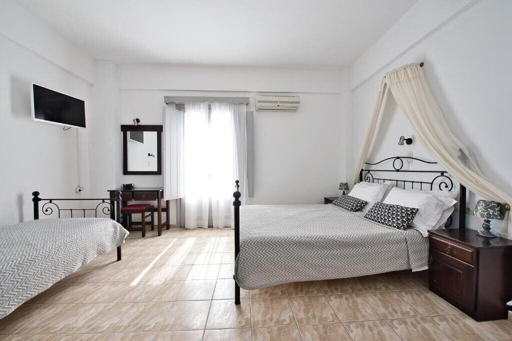 Фотографія Anessis Apartments 3*
