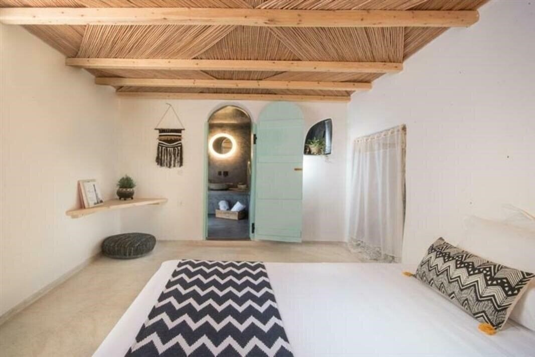 Готель Villa Pezoula 3*