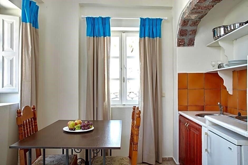Изображение Argo Hotel (Santorini) 3*