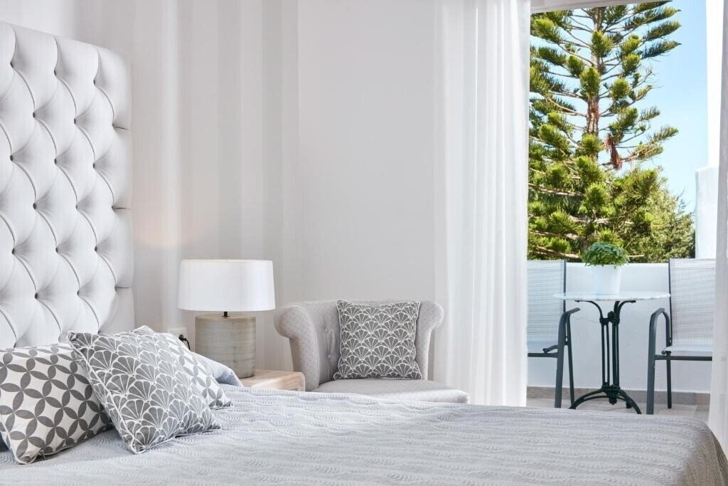 Картинка Santorini Palace 4*