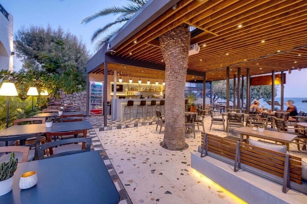 Картинка Sellada Beach 4*