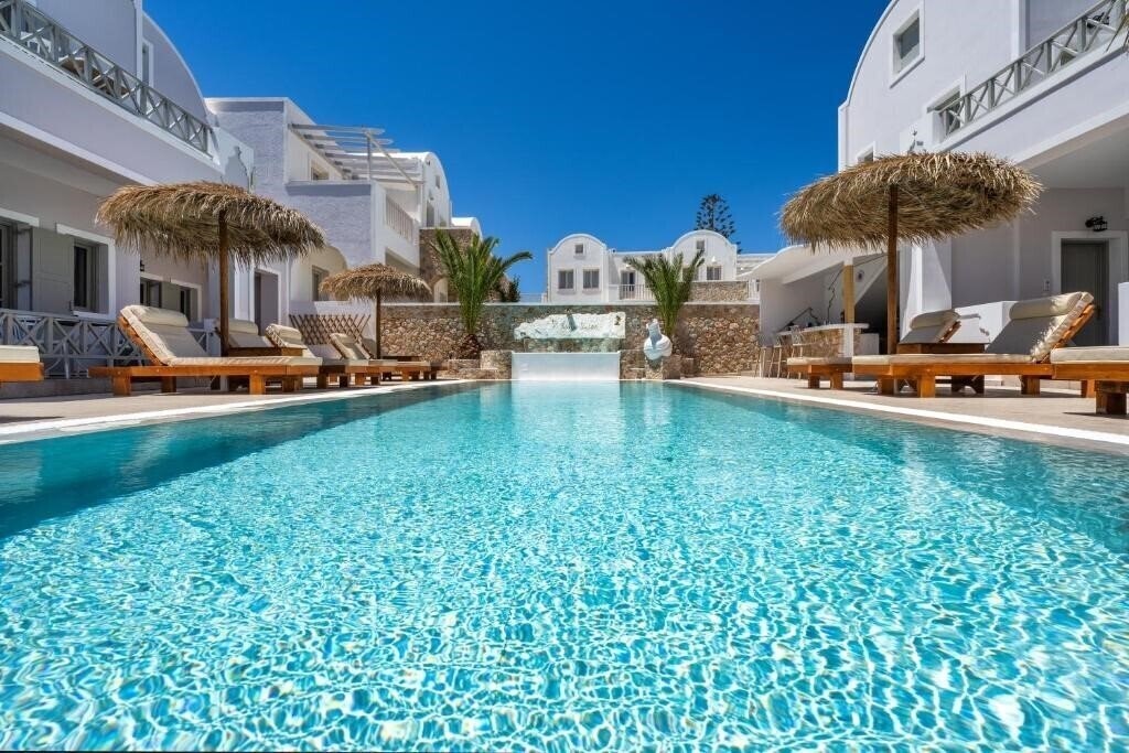 Готель Kalya Suites 3*