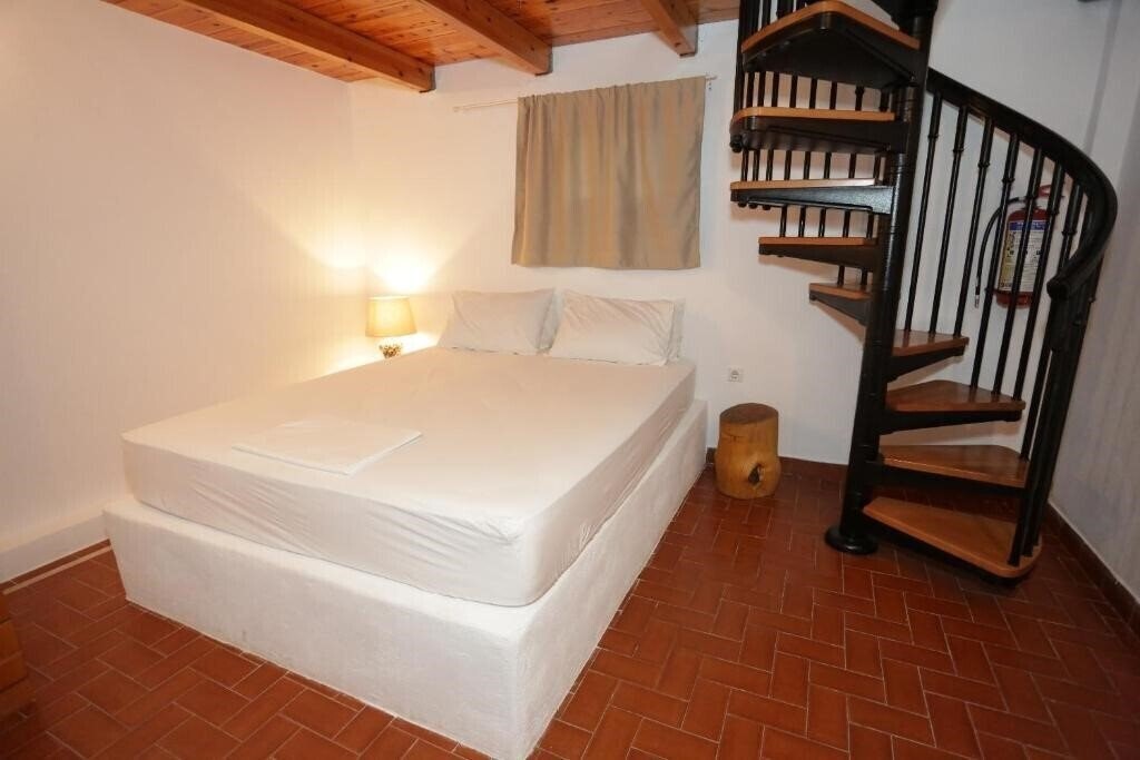Изображение Artemis Suites 3*