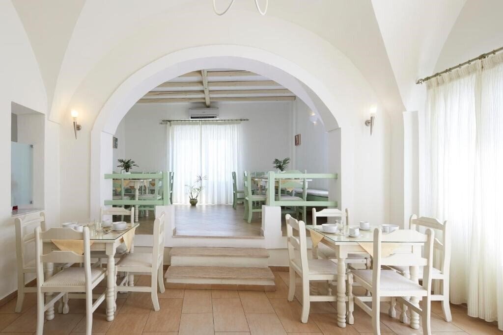 Фотографія Nissos Thira 2*