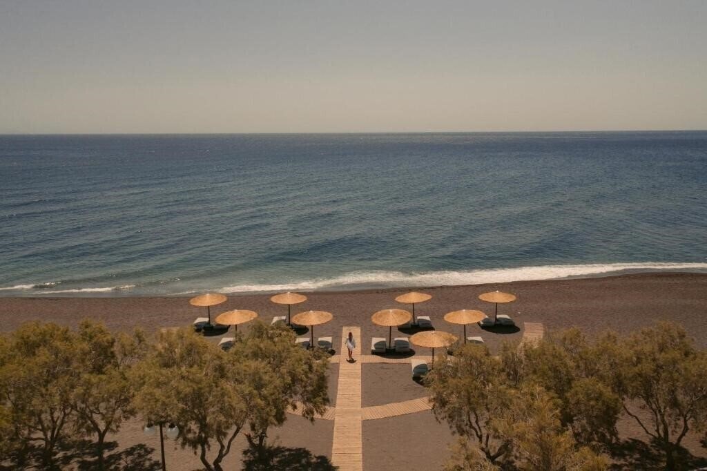 Фотографія Black Rose Suites 5*