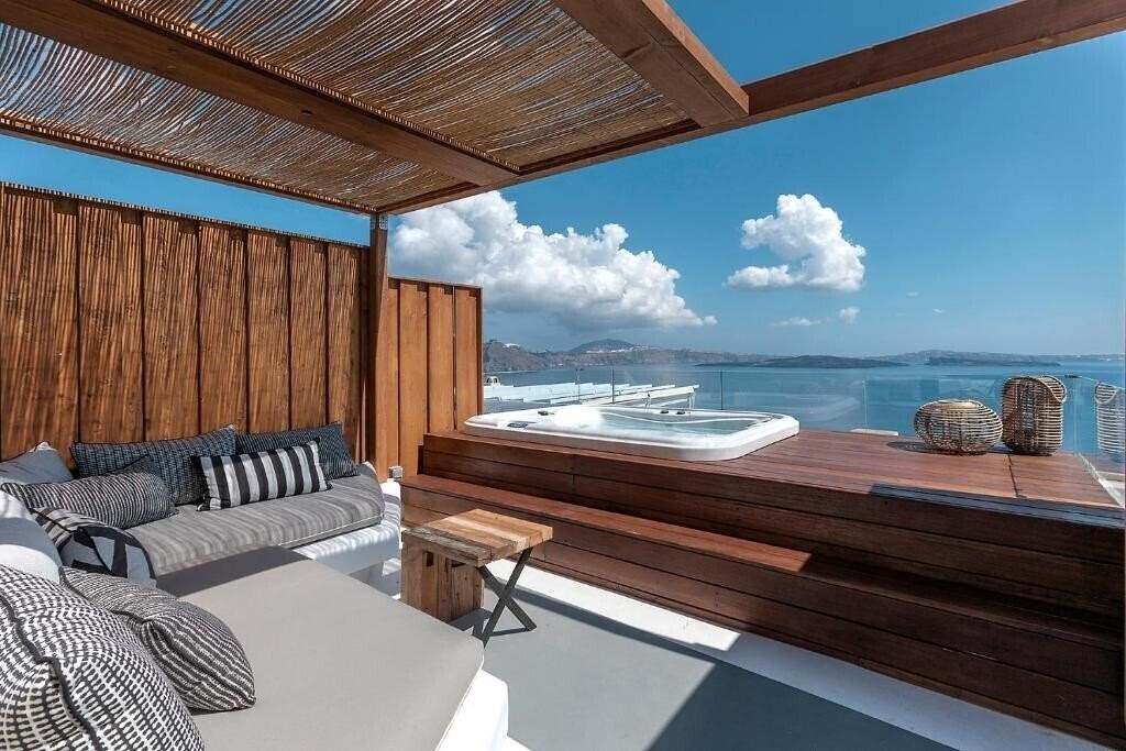 Отель 3 Elements by Stylish Stays 4*
