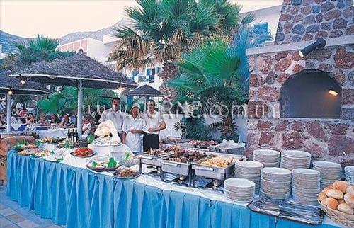 Готель Kamari Beach 3*