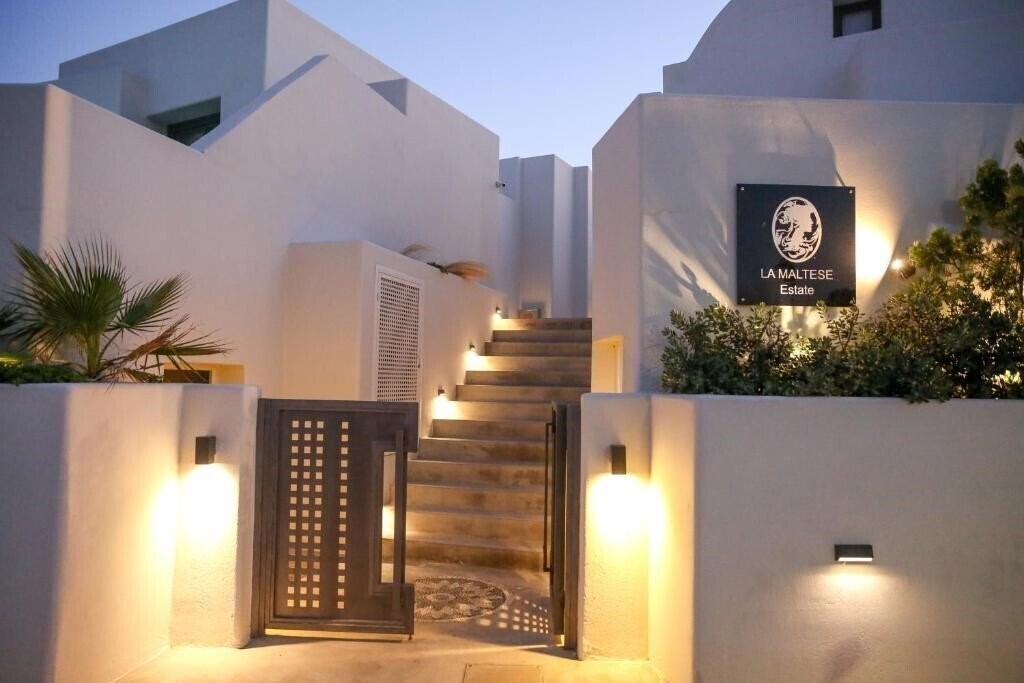 Фото Oia La Maltese 3*