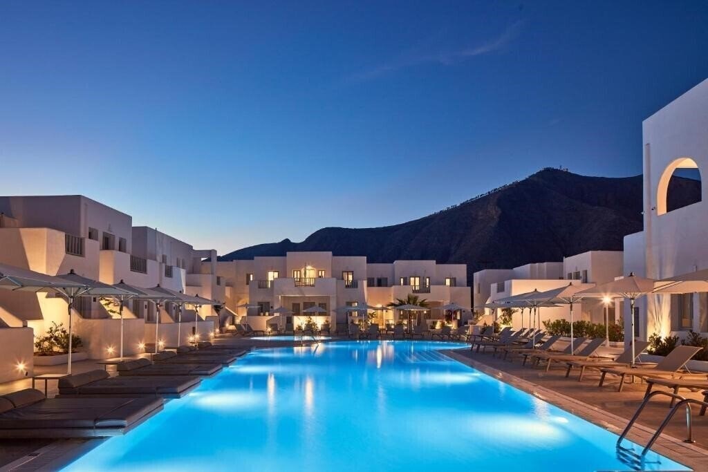 Фотографія Aqua Blue Hotel Santorini 4*