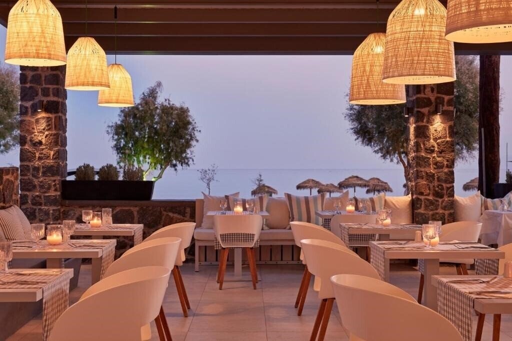 Зображення Aqua Blue Hotel Santorini 4*