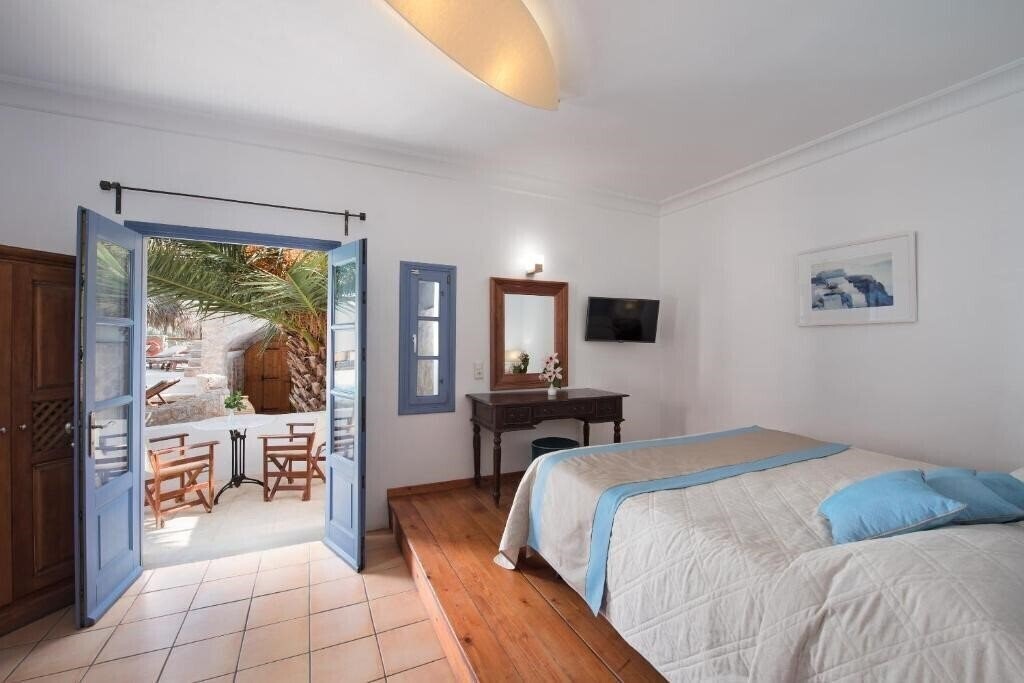 Фото Meltemi Suites 4*