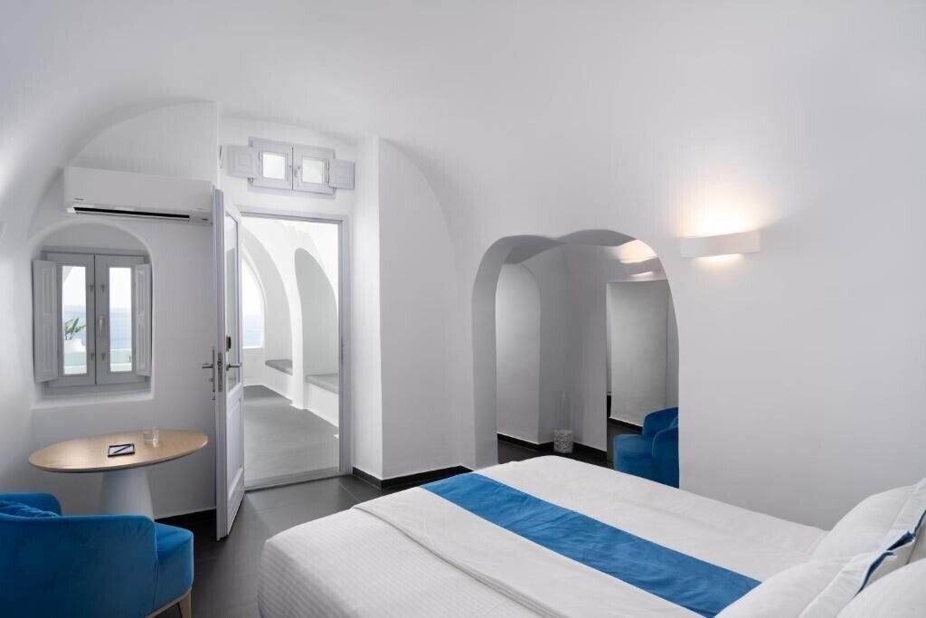 Готель Katikies Chromata Santorini 5*