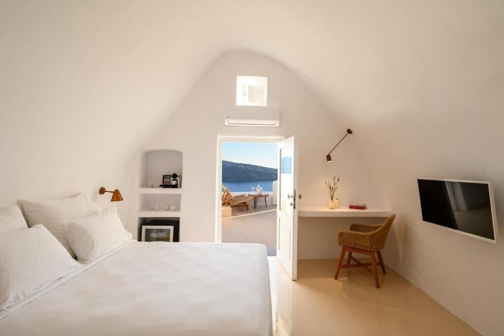 Фото Canvas Suites 3*